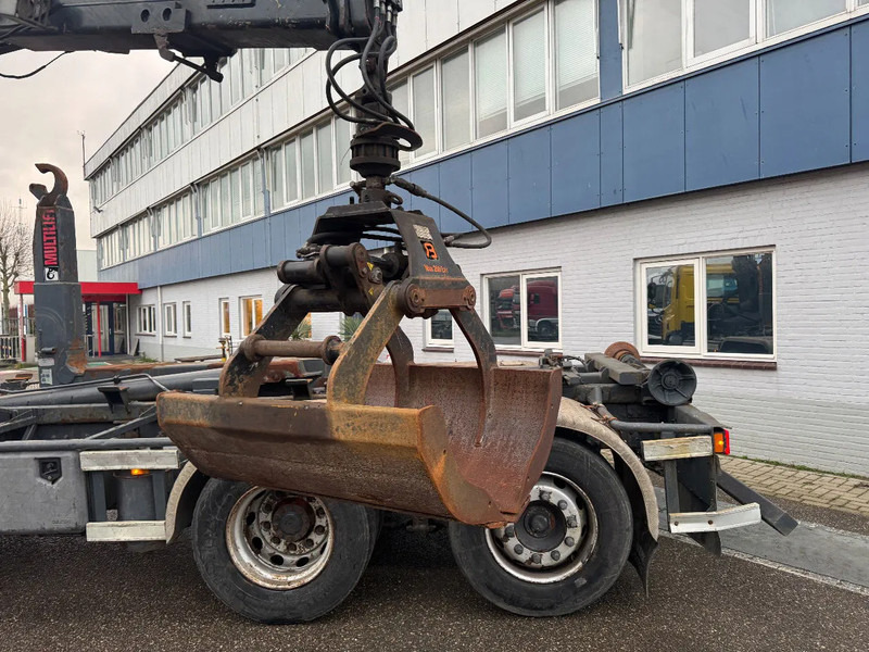 DAF CF 75.310 6X2 EURO 5 HMF 1244 Z2 + REMOTE + HIAB 17T HOOK - Autokran: das Bild 4 DAF CF 75.310 6X2 EURO 5 HMF 1244 Z2 + REMOTE + HIAB 17T HOOK - Autokran: das Bild 4