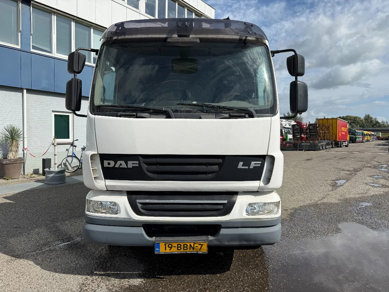 DAF LF 55.220 6X2 + GEESINKNORBA GPM III v 14L22 / SPLIT - Müllwagen: das Bild 2 DAF LF 55.220 6X2 + GEESINKNORBA GPM III v 14L22 / SPLIT - Müllwagen: das Bild 2