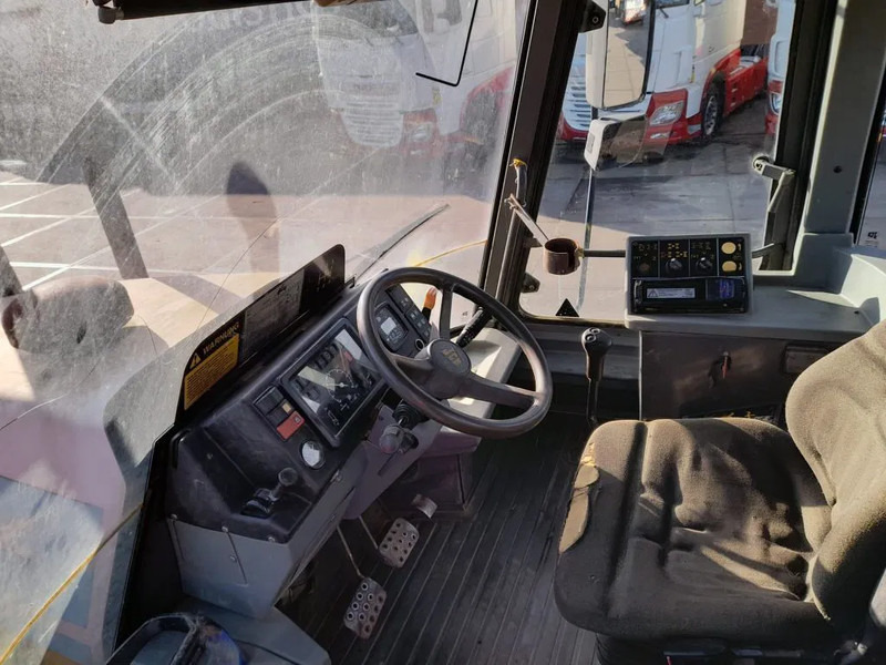 JCB HMV 155T-65 HMV 155T-65 FASTRAC 4X4 - Traktor: das Bild 4 JCB HMV 155T-65 HMV 155T-65 FASTRAC 4X4 - Traktor: das Bild 4