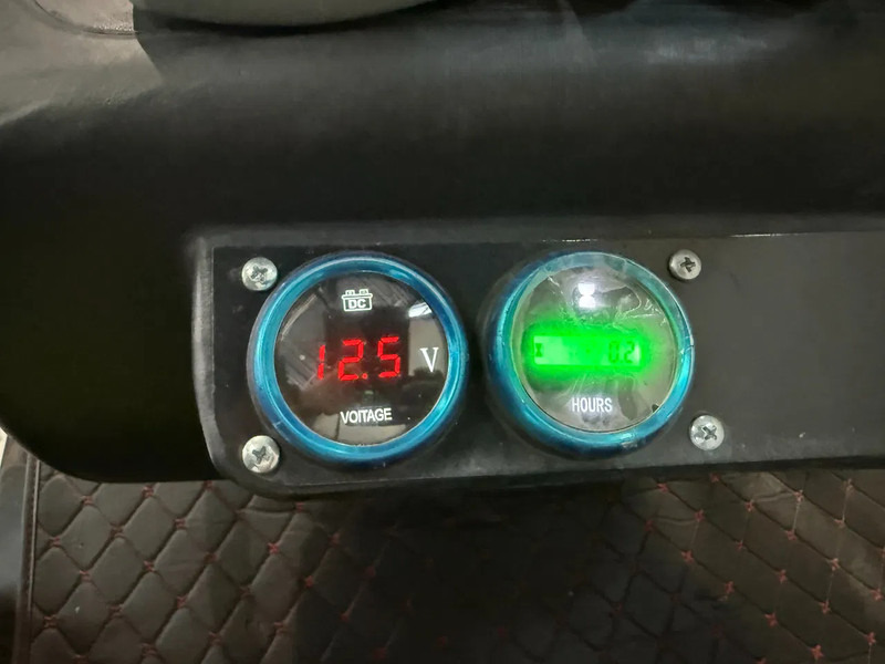 JPC HT12 - NEW AND UNUSED! - Minibagger: das Bild 5 JPC HT12 - NEW AND UNUSED! - Minibagger: das Bild 5