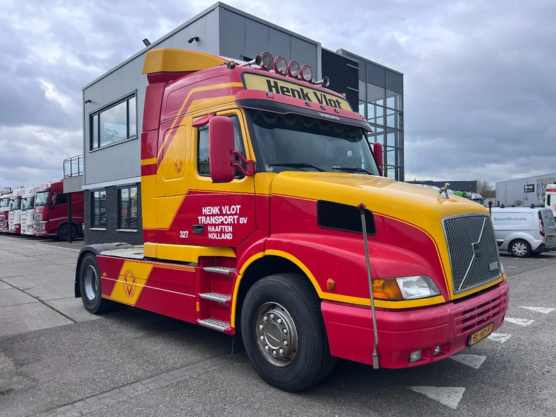 Volvo NH 12.460 4X2 - *MARGE* - EURO 2 - Sattelzugmaschine: das Bild 5 Volvo NH 12.460 4X2 - *MARGE* - EURO 2 - Sattelzugmaschine: das Bild 5