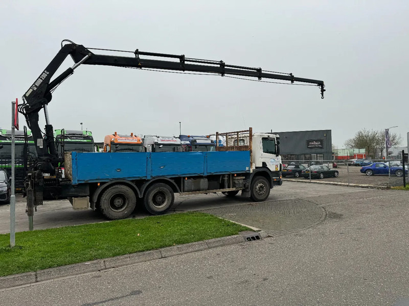 Scania P124-360 6X4 EURO 2 HIAB 200 C-5 ALL 2000 - Pritsche LKW, Autokran: das Bild 3 Scania P124-360 6X4 EURO 2 HIAB 200 C-5 ALL 2000 - Pritsche LKW, Autokran: das Bild 3