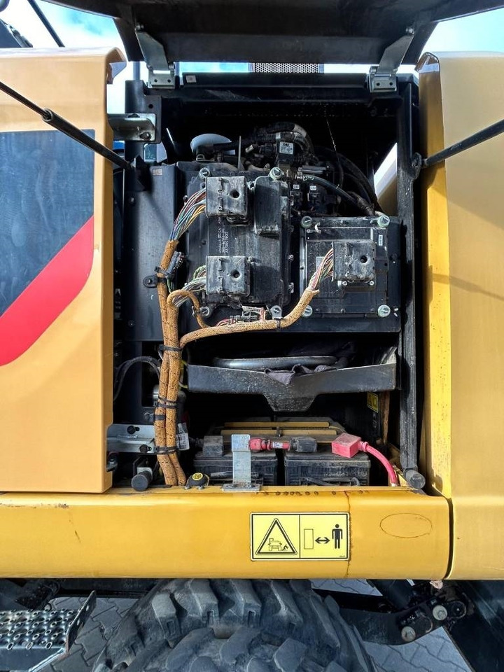 CAT M 318 F - Mobilbagger: das Bild 4 CAT M 318 F - Mobilbagger: das Bild 4