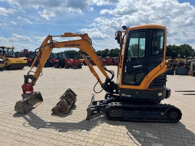 HYUNDAI R25Z-9 AK - Minibagger: das Bild 1 HYUNDAI R25Z-9 AK - Minibagger: das Bild 1