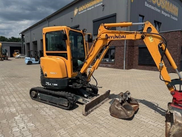 HYUNDAI R25Z-9 AK - Minibagger: das Bild 4 HYUNDAI R25Z-9 AK - Minibagger: das Bild 4