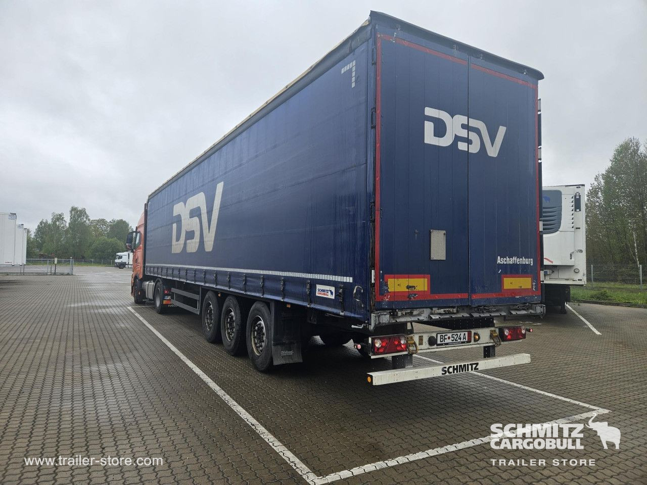 SCHMITZ Curtainsider Standard - Planenauflieger: das Bild 2 SCHMITZ Curtainsider Standard - Planenauflieger: das Bild 2