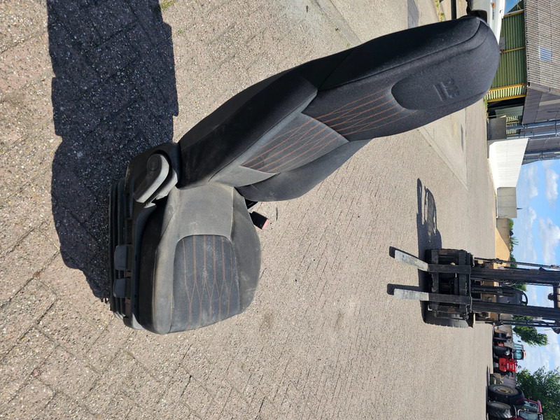 DAF LF 2020 - Bijrijderstoel - Sitz für LKW: das Bild 4 DAF LF 2020 - Bijrijderstoel - Sitz für LKW: das Bild 4