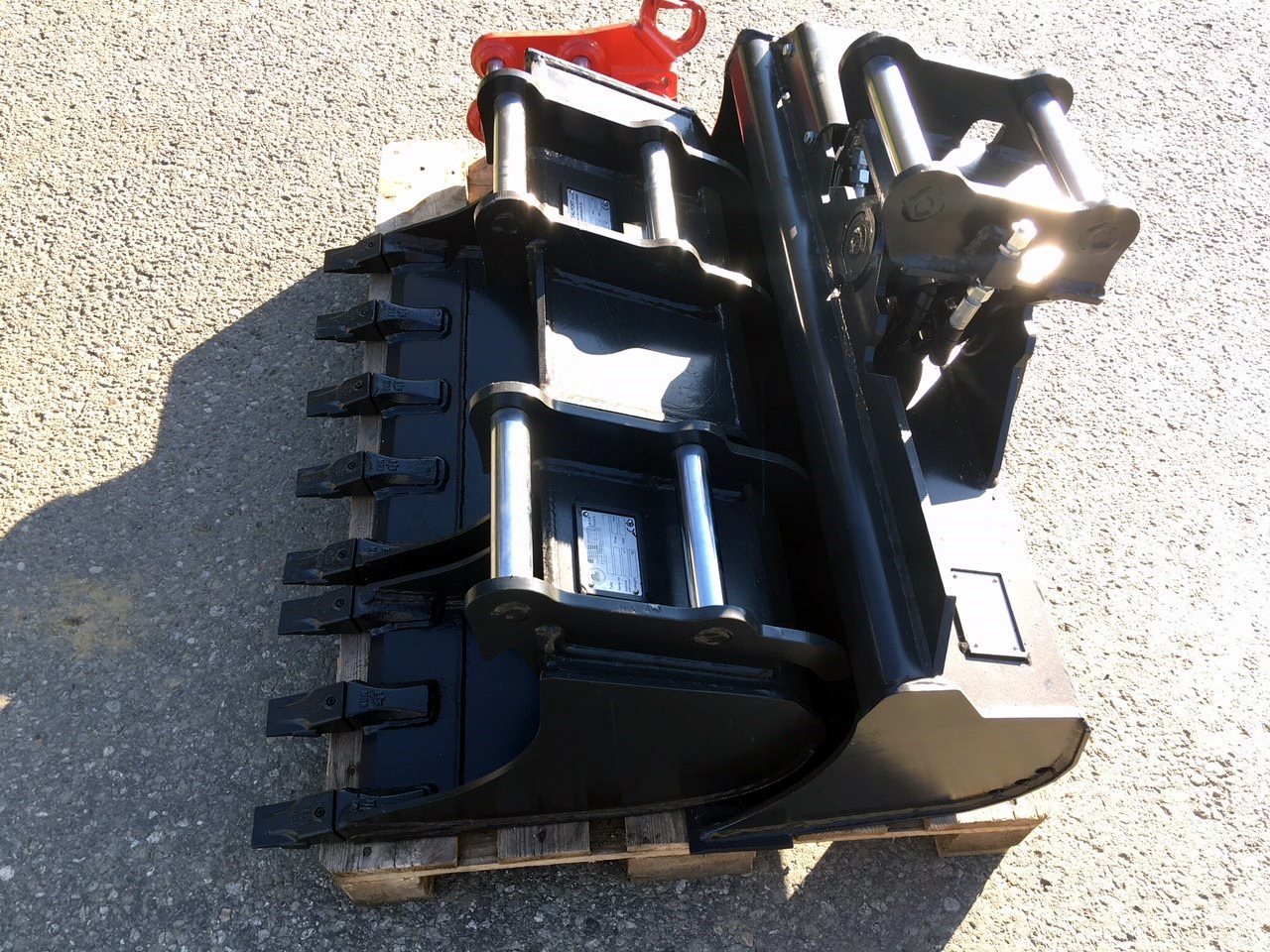 Geel-Martin Package of buckets - Schaufel für Minibagger: das Bild 2 Geel-Martin Package of buckets - Schaufel für Minibagger: das Bild 2