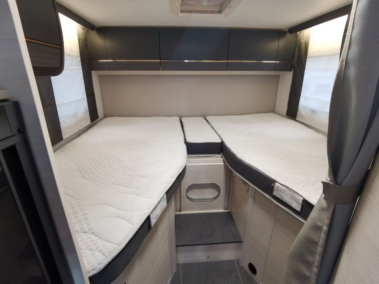 Chausson 627 GA TITANIUM -PREMIUM /EINZELBETTEN & HUBBETT - Leasing Chausson 627 GA TITANIUM -PREMIUM /EINZELBETTEN & HUBBETT: das Bild 12