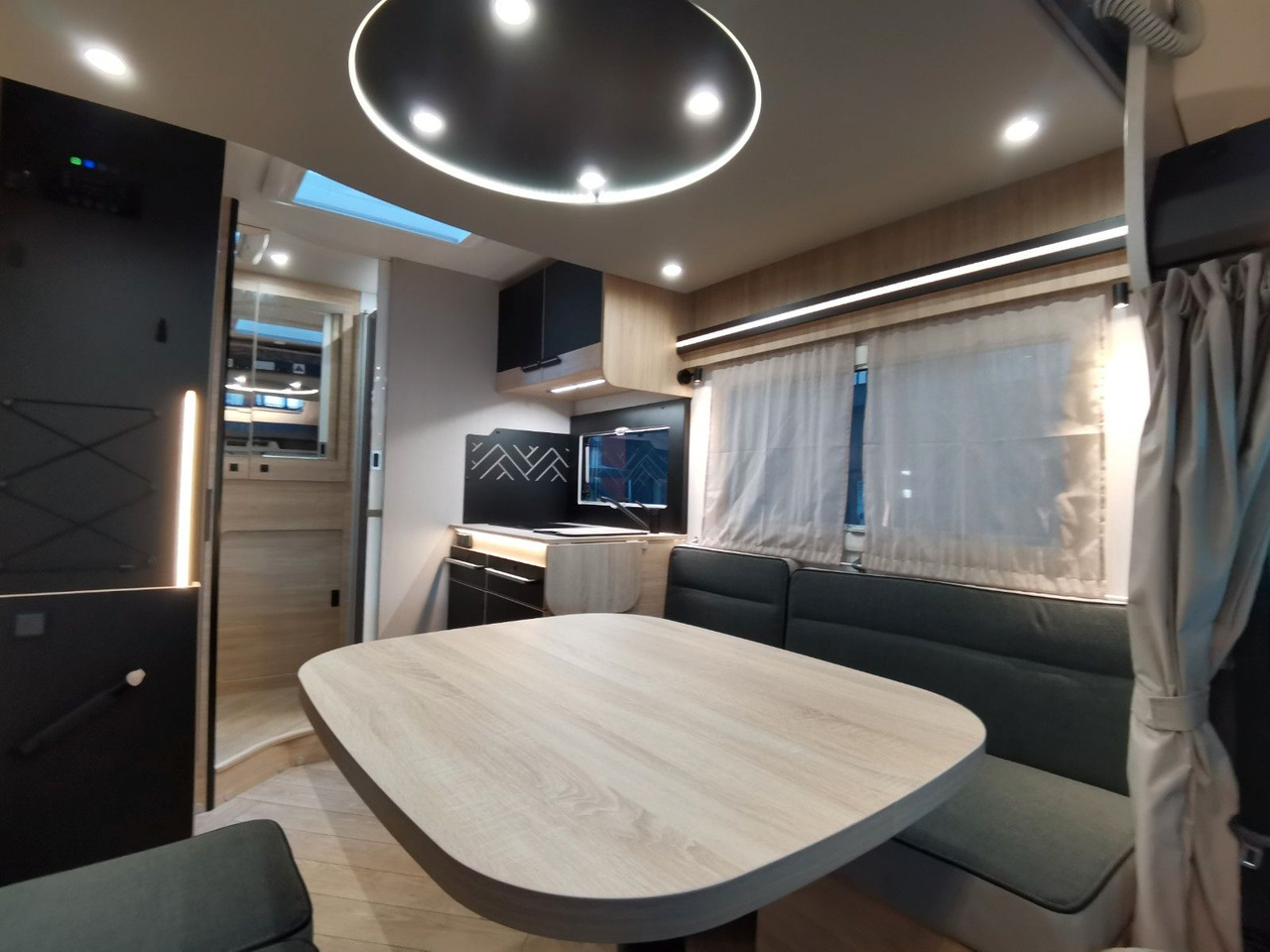 Chausson 650 TITANIUM / MODELL 2026 / 165PS-8G. / HUBBETT - Leasing Chausson 650 TITANIUM / MODELL 2026 / 165PS-8G. / HUBBETT: das Bild 16