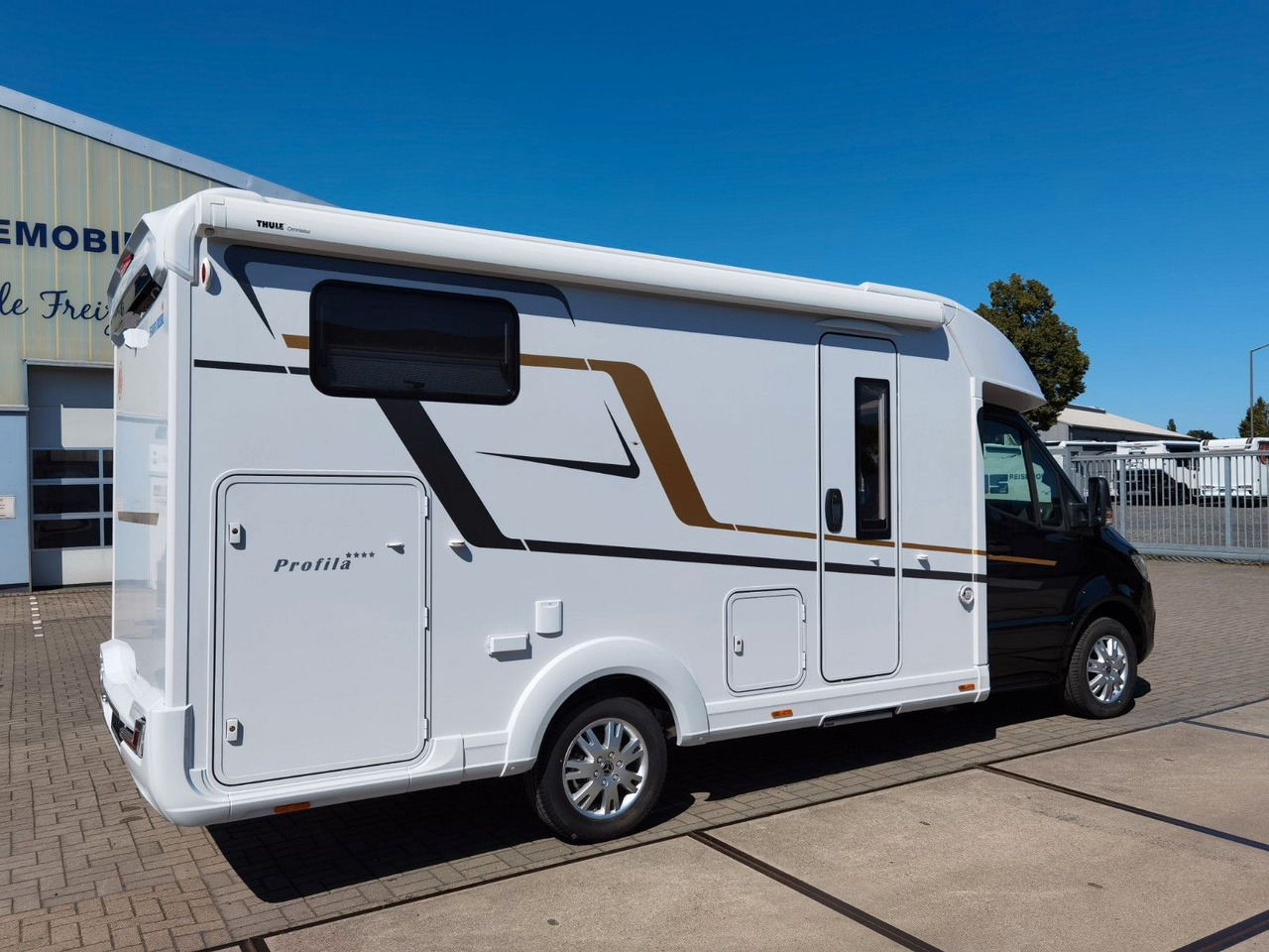 Eura Mobil PROFILA T 696 EB /-2025-/ S-PAKET / EINZELBETTEN - Teilintegriertes Wohnmobil: das Bild 4 Eura Mobil PROFILA T 696 EB /-2025-/ S-PAKET / EINZELBETTEN - Teilintegriertes Wohnmobil: das Bild 4