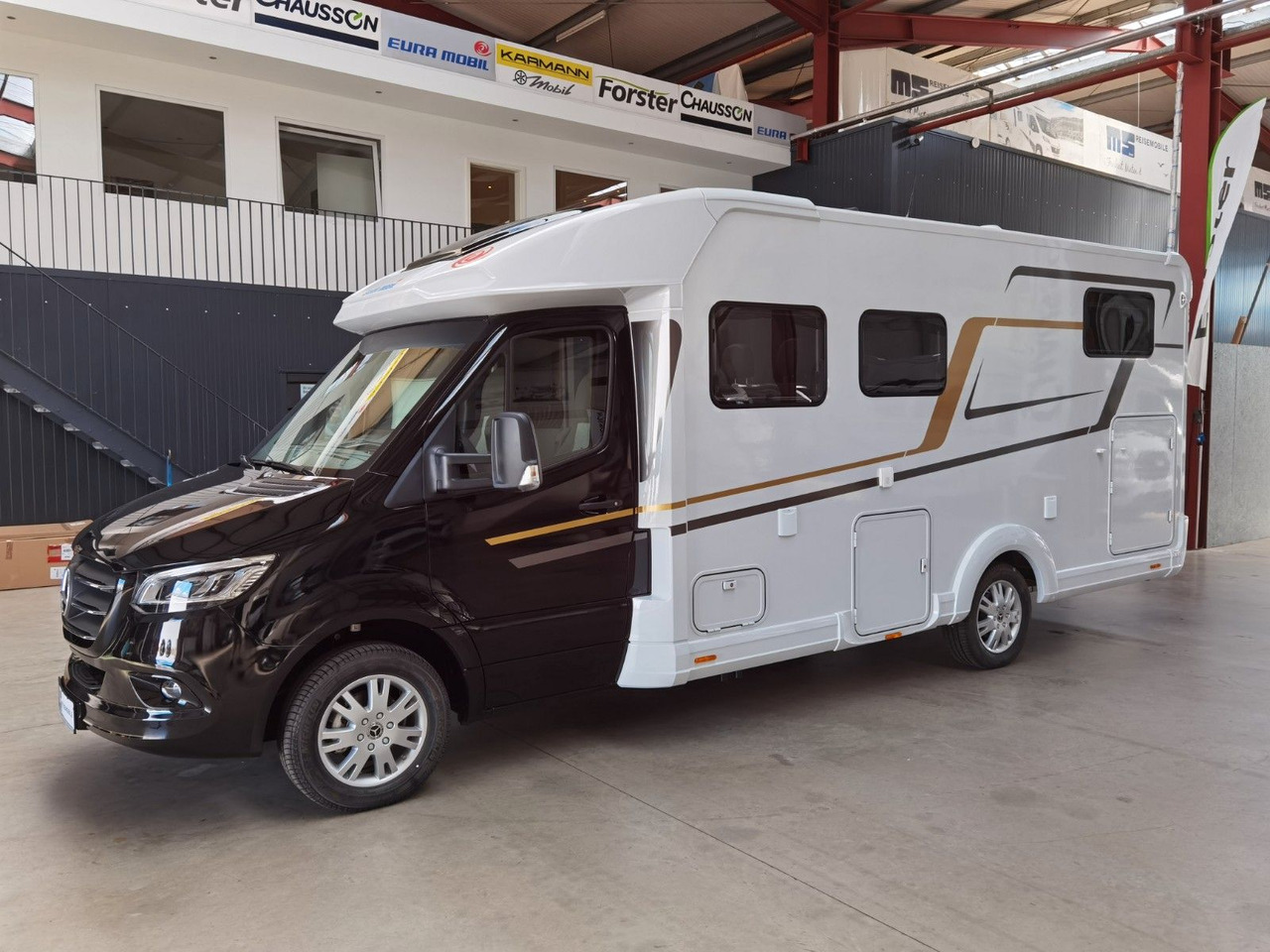 Teilintegriertes Wohnmobil Eura Mobil PROFILA T 726 EB /-2025-/ MONDIAL PLUS & S-PAKET: das Bild 6