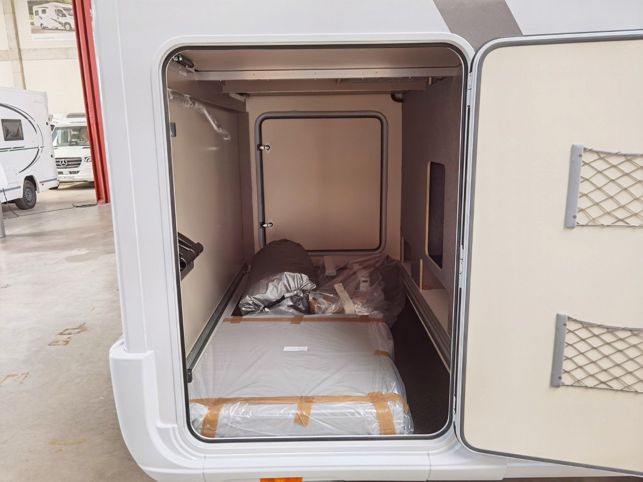 Teilintegriertes Wohnmobil Eura Mobil PROFILA T 726 EB /-2025-/ MONDIAL PLUS & S-PAKET: das Bild 12