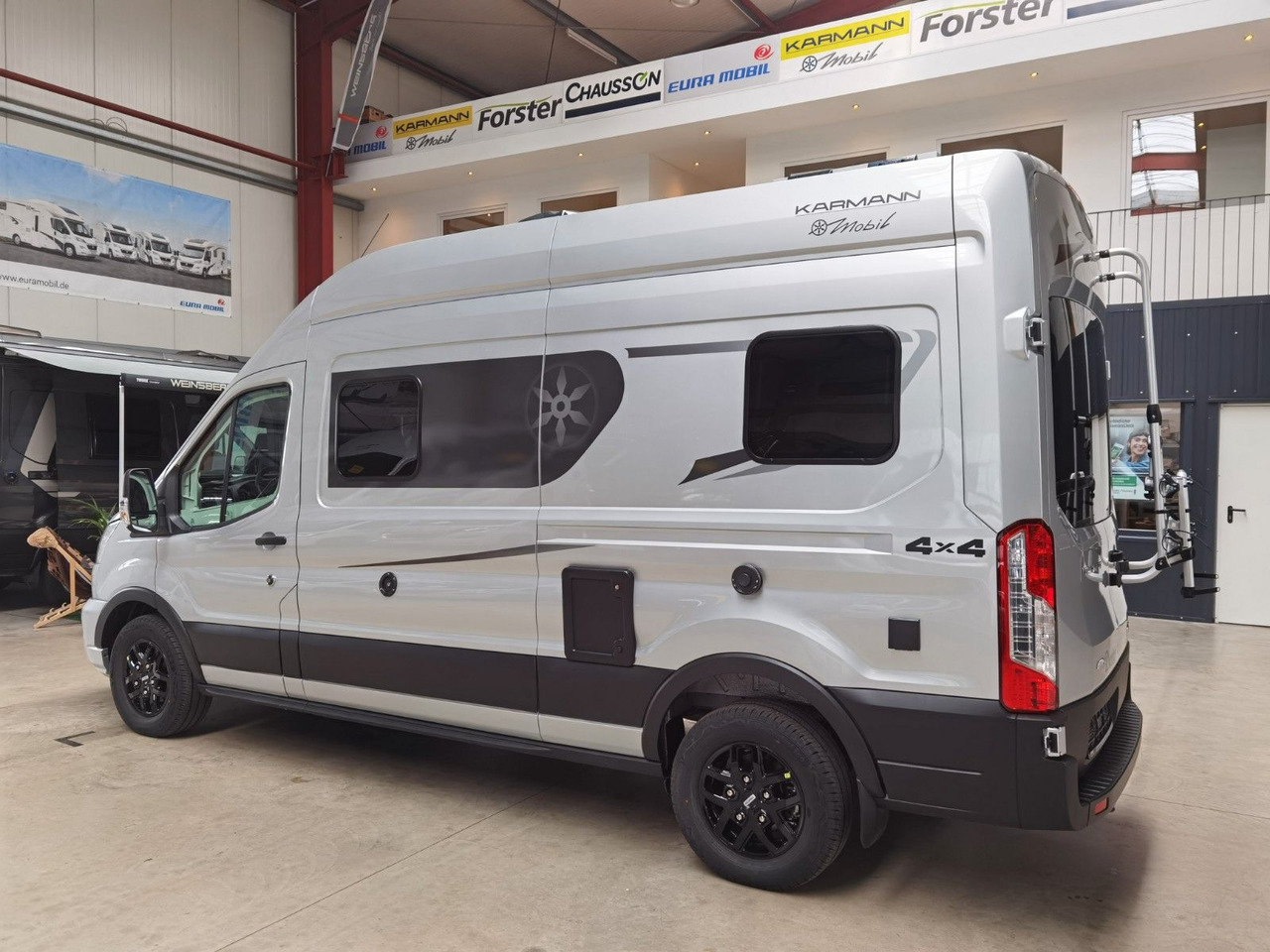 Karmann DEXTER 560 / 170PS - 4x4 / SOLAR & MARKISE & ALU - Camper Van: das Bild 5 Karmann DEXTER 560 / 170PS - 4x4 / SOLAR & MARKISE & ALU - Camper Van: das Bild 5