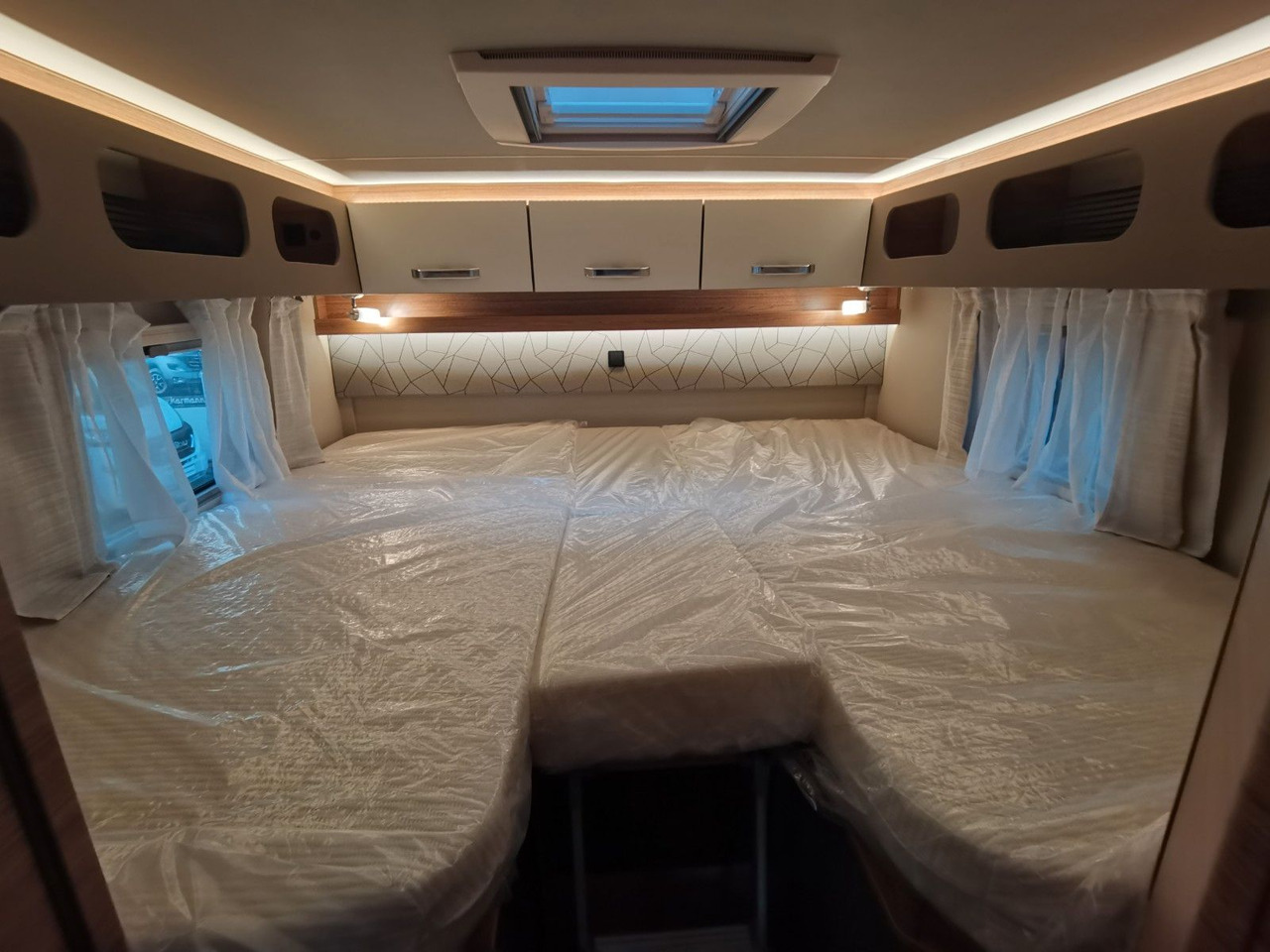 Weinsberg CARACOMPACT 600 MEG EDITION PEPPER / SEITZ-S7 - Leasing Weinsberg CARACOMPACT 600 MEG EDITION PEPPER / SEITZ-S7: das Bild 19