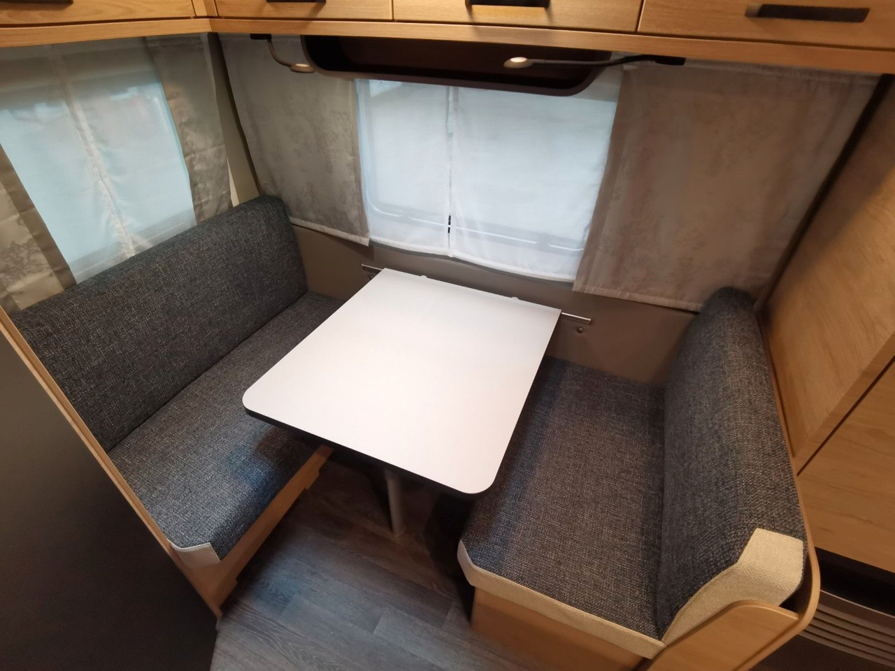 Wohnwagen Weinsberg CARAONE 390 QD  / -2026 -/ ALLE PAKETE: das Bild 13