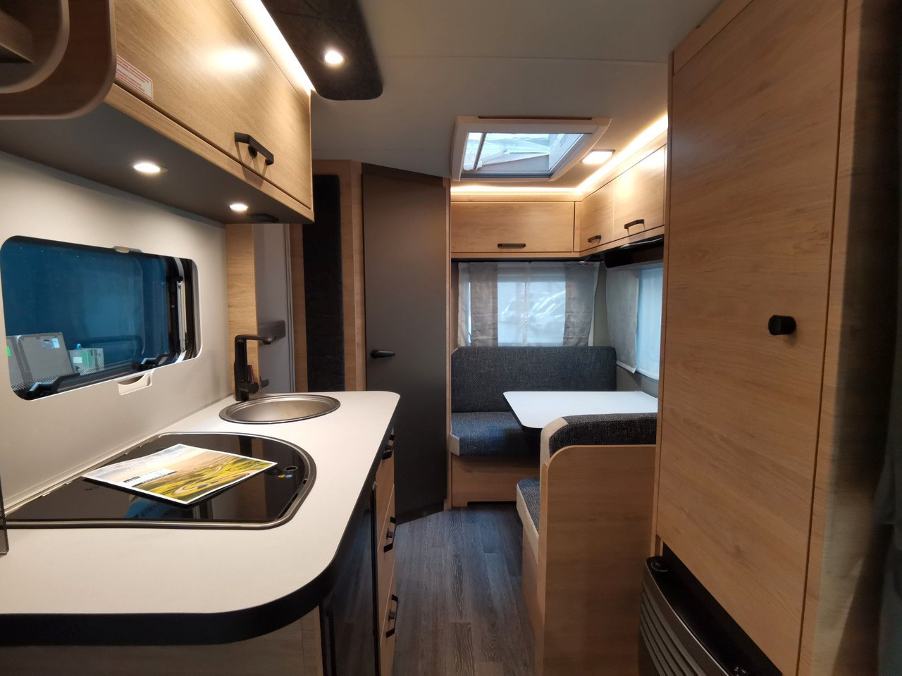 Wohnwagen Weinsberg CARAONE 390 QD  / -2026 -/ ALLE PAKETE: das Bild 16