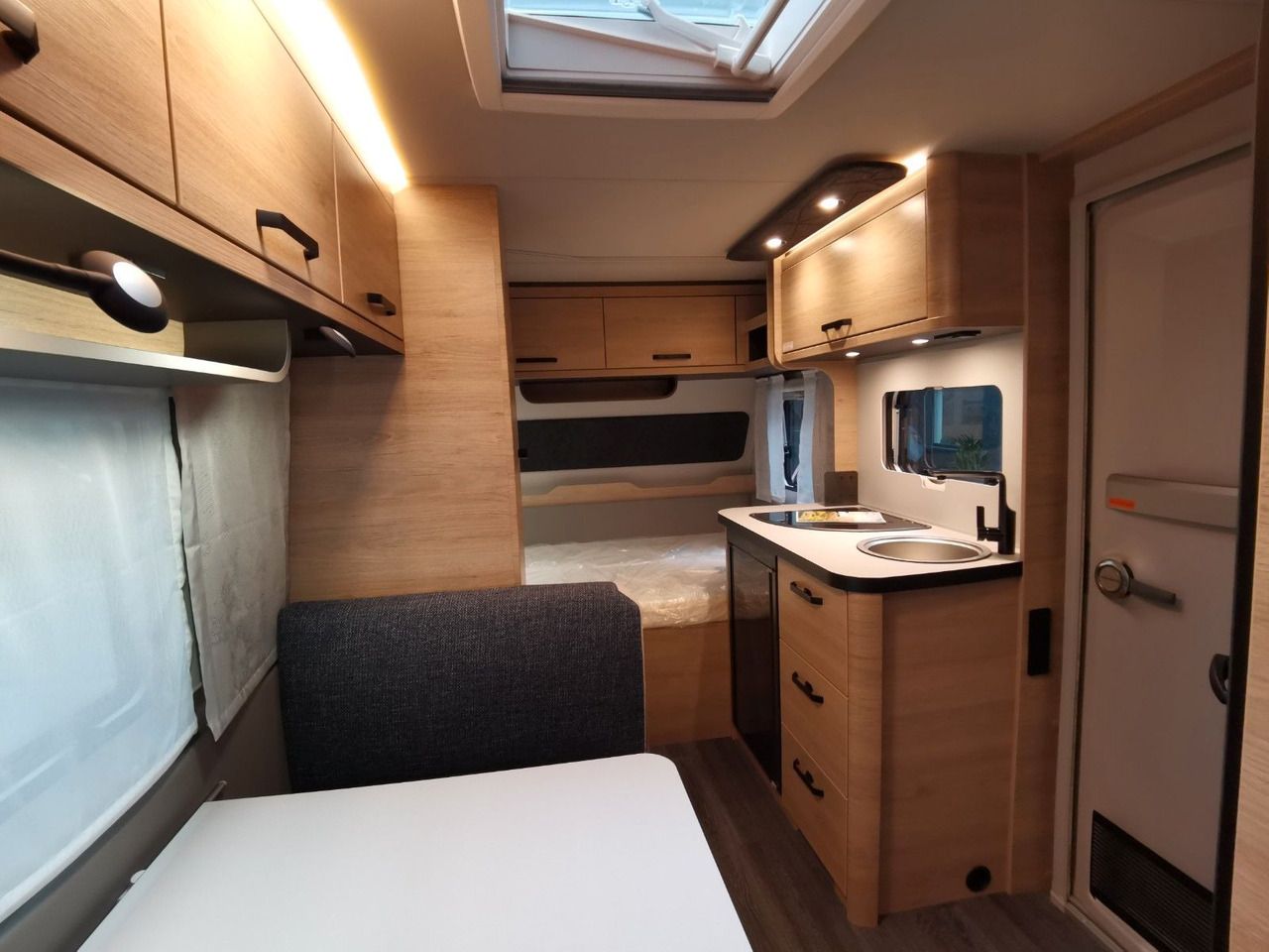 Wohnwagen Weinsberg CARAONE 390 QD  / -2026 -/ ALLE PAKETE: das Bild 15