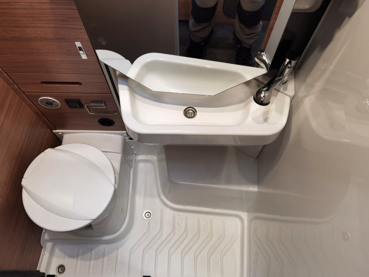 Weinsberg X-CURSION CUV 500 LT PEPPER EDITION / 150PS-DSG - Leasing Weinsberg X-CURSION CUV 500 LT PEPPER EDITION / 150PS-DSG: das Bild 26