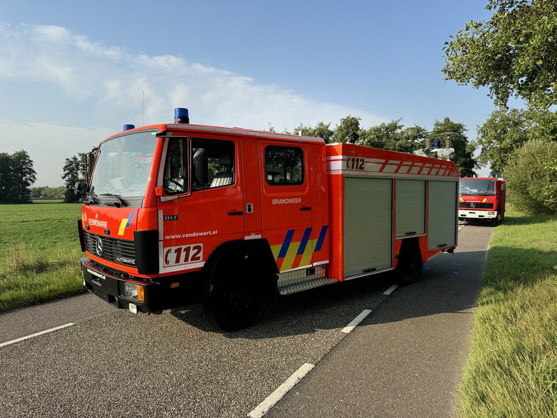 Mercedes-Benz 817 - Feuerwehrfahrzeug: das Bild 4 Mercedes-Benz 817 - Feuerwehrfahrzeug: das Bild 4