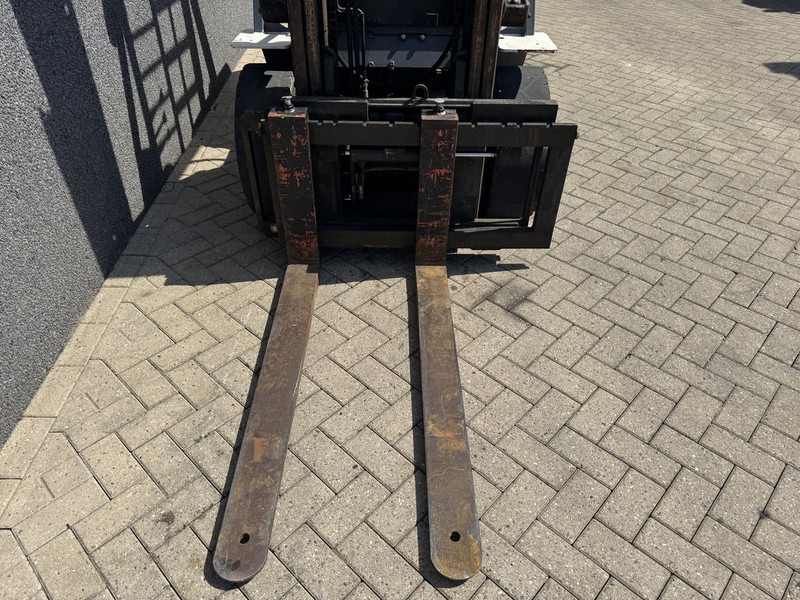 Toyota 62-6FDF30 - Dieselstapler: das Bild 3 Toyota 62-6FDF30 - Dieselstapler: das Bild 3