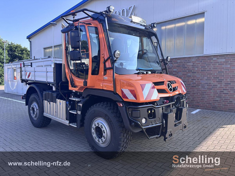 Mercedes-Benz U427 - LKW: das Bild 1 Mercedes-Benz U427 - LKW: das Bild 1