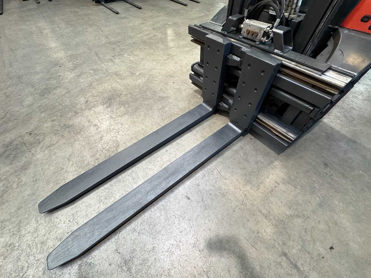 2008 SERVICE + UVV 01/2026 LINDE H35T 3.500KG 3.+4. VALVE WIDER 148CM FORK ADJUSTER GAS FORKLIFT FORKLIFT 10.543 HOURS - Gabelstapler: das Bild 4 2008 SERVICE + UVV 01/2026 LINDE H35T 3.500KG 3.+4. VALVE WIDER 148CM FORK ADJUSTER GAS FORKLIFT FORKLIFT 10.543 HOURS - Gabelstapler: das Bild 4