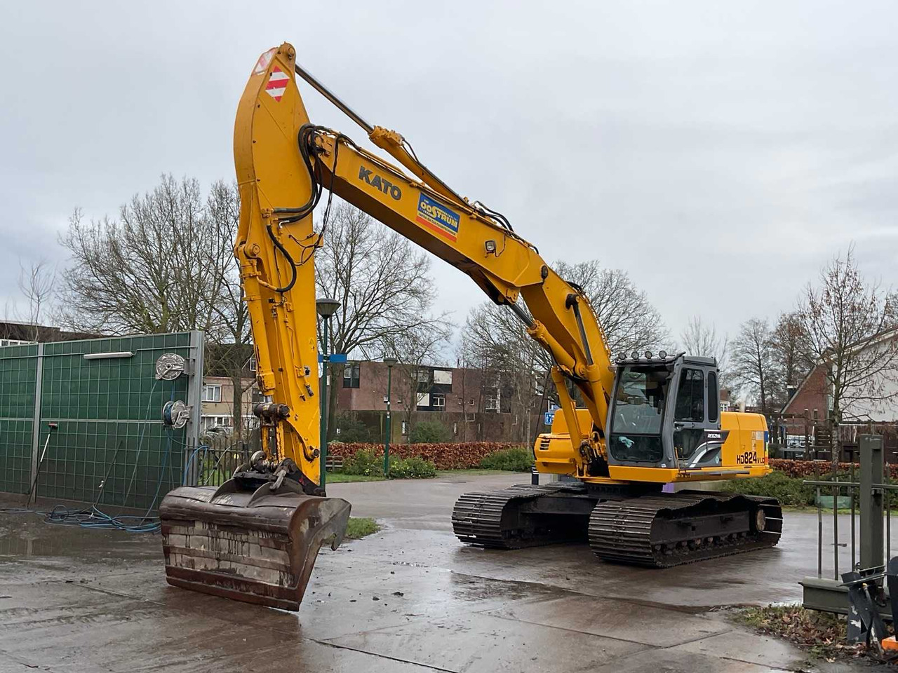 2010 KATO HD820VLC CRAWLER EXCAVATOR - Bagger: das Bild 1 2010 KATO HD820VLC CRAWLER EXCAVATOR - Bagger: das Bild 1