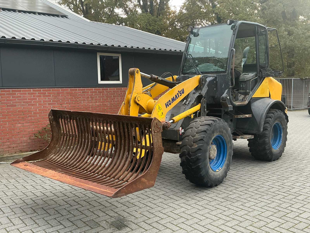 2010 KOMATSU WA80-S SHOVEL / WHEEL LOADER - Radlader: das Bild 1 2010 KOMATSU WA80-S SHOVEL / WHEEL LOADER - Radlader: das Bild 1