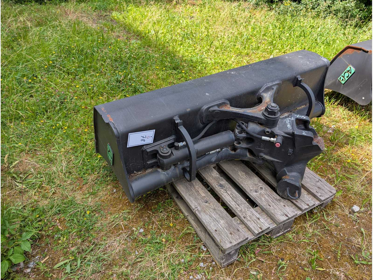 ACB (COUPLEURS & GODETS) SWIVEL SPOON 1500MM - MODULE 3 - 325 LITRES - Radlader: das Bild 1 ACB (COUPLEURS & GODETS) SWIVEL SPOON 1500MM - MODULE 3 - 325 LITRES - Radlader: das Bild 1