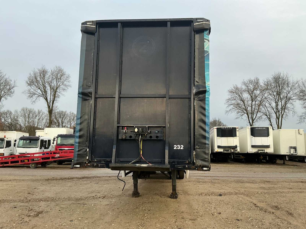 2001 PACTON T2-001 TAUTLINER SEMI-TRAILER - Auflieger: das Bild 2 2001 PACTON T2-001 TAUTLINER SEMI-TRAILER - Auflieger: das Bild 2