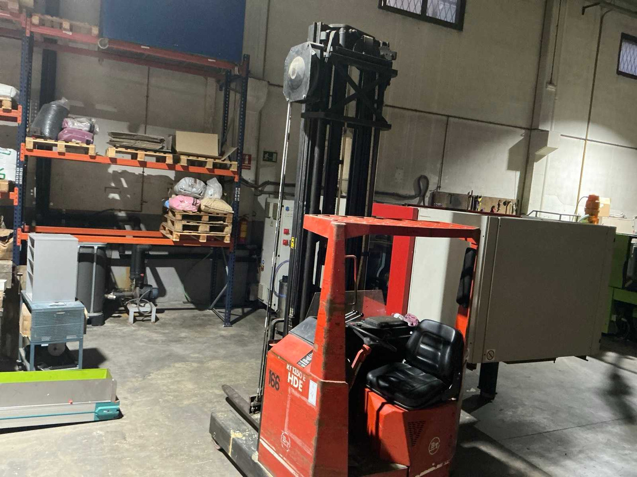 BT - RT1350E HDE - FORKLIFT TRUCKS - 1990 - Gabelstapler: das Bild 4 BT - RT1350E HDE - FORKLIFT TRUCKS - 1990 - Gabelstapler: das Bild 4