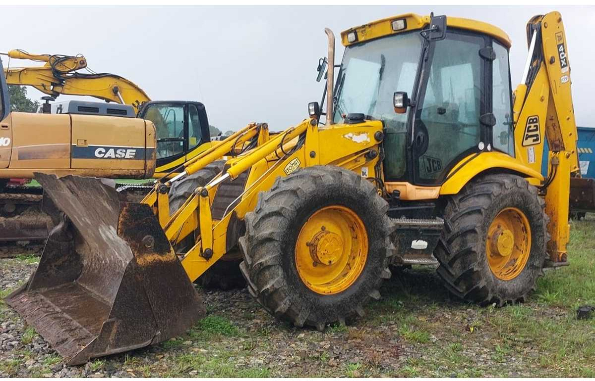 JCB 4CX BACKHOE LOADER WITH 4-IN-1 BUCKET AND TELESCOPIC BOOM - Baggerlader: das Bild 5 JCB 4CX BACKHOE LOADER WITH 4-IN-1 BUCKET AND TELESCOPIC BOOM - Baggerlader: das Bild 5