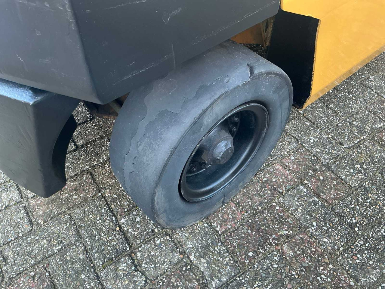 Gabelstapler KOMATSU FD25-8 FORKLIFT: das Bild 19