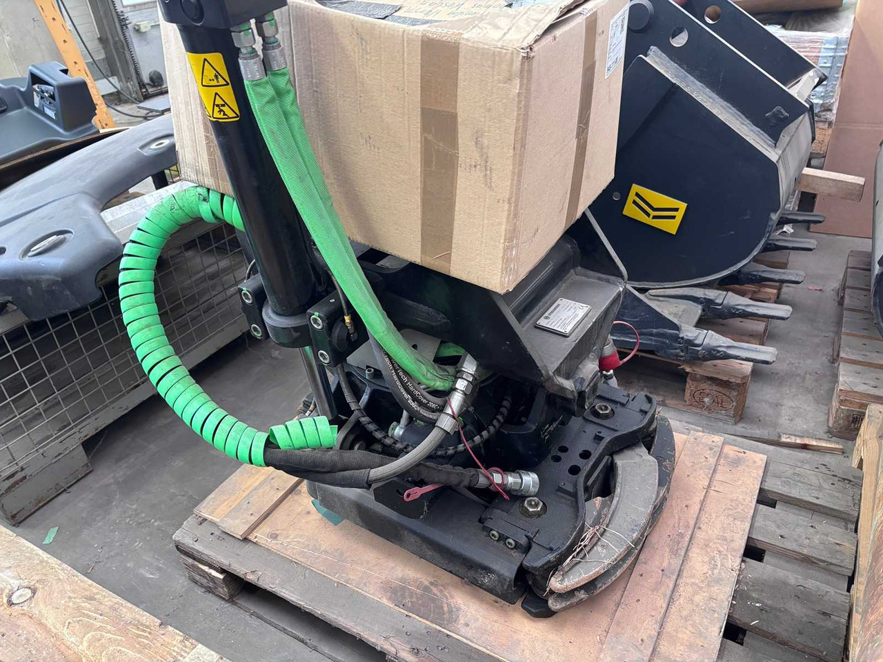 STEELWRIST - X12 LEHNHOFF HS08 - 2018 - GR TILTROTATOR - Radlader: das Bild 2 STEELWRIST - X12 LEHNHOFF HS08 - 2018 - GR TILTROTATOR - Radlader: das Bild 2