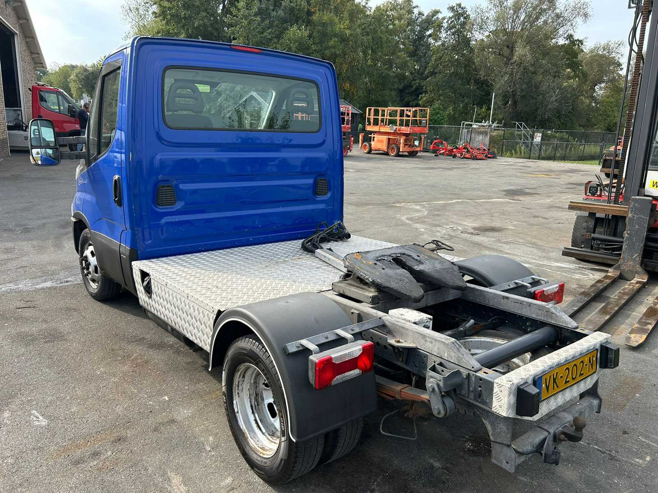 2014 IVECO DAILY DAILY 40C17 3.0 300 BE SEMI-TRAILER TRACTOR - Transporter: das Bild 2 2014 IVECO DAILY DAILY 40C17 3.0 300 BE SEMI-TRAILER TRACTOR - Transporter: das Bild 2