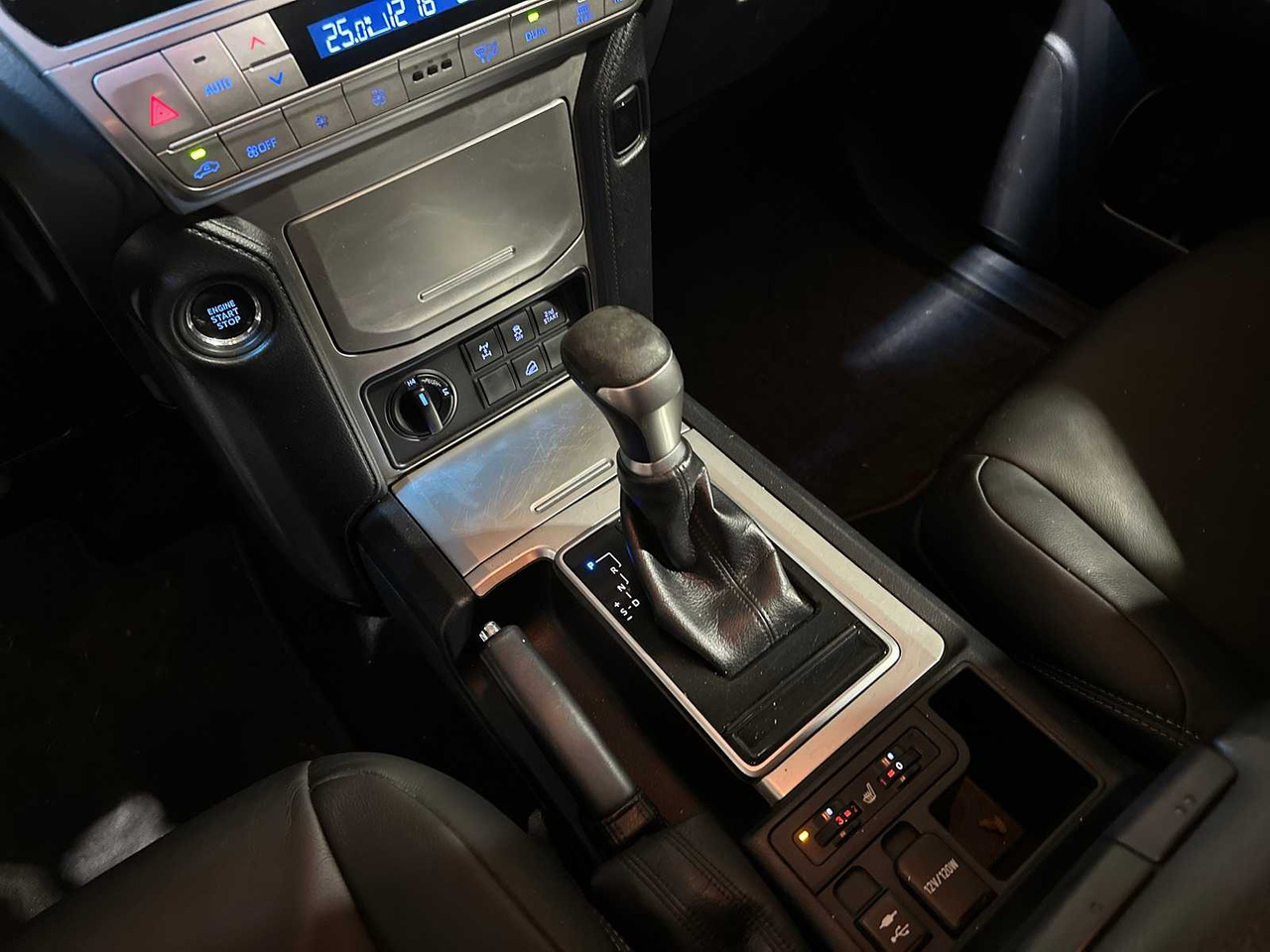 Transporter TOYOTA LAND CRUISER 2.8 D-4D-F CHALLENGER BLIND VAN 177HP 2020, VHH-33-H COMMERCIAL VEHICLE: das Bild 24 Transporter TOYOTA LAND CRUISER 2.8 D-4D-F CHALLENGER BLIND VAN 177HP 2020, VHH-33-H COMMERCIAL VEHICLE: das Bild 24