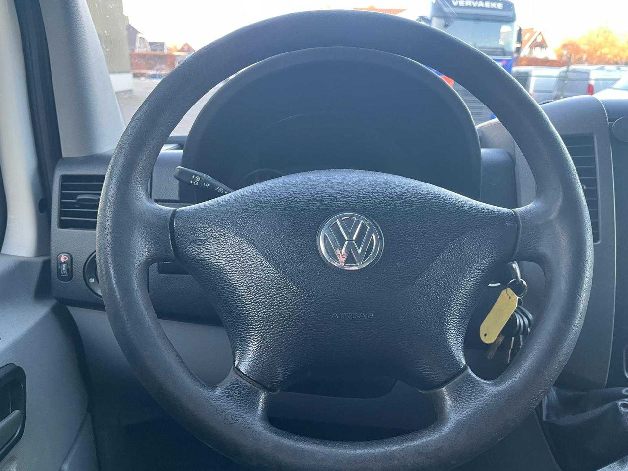 Transporter VOLKSWAGEN CRAFTER 35 2.0 TDI L2H2 | VFH-94-N: das Bild 15 Transporter VOLKSWAGEN CRAFTER 35 2.0 TDI L2H2 | VFH-94-N: das Bild 15