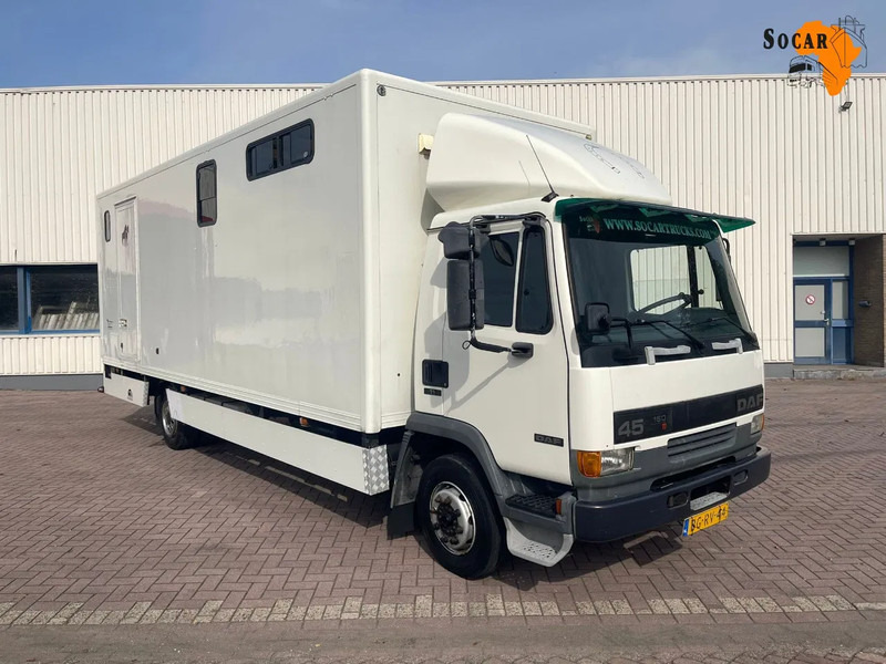 DAF LF 45.130 CLEAN HORSES NL-TRUCK - Pferdetransporter: das Bild 1 DAF LF 45.130 CLEAN HORSES NL-TRUCK - Pferdetransporter: das Bild 1