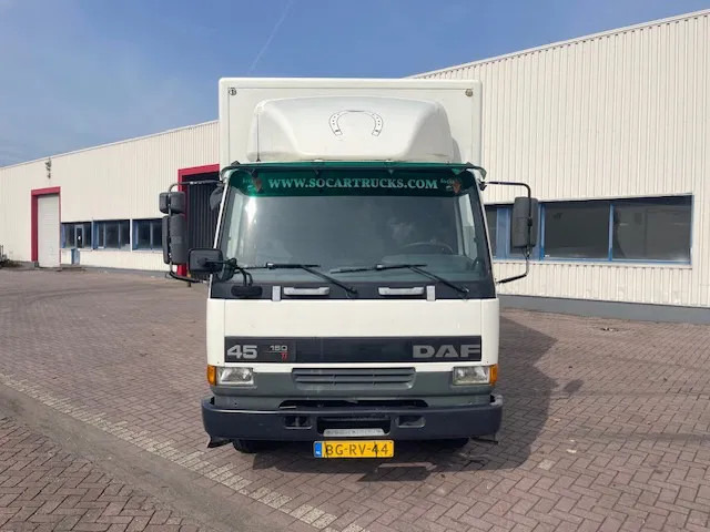 DAF LF 45.130 CLEAN HORSES NL-TRUCK - Pferdetransporter: das Bild 2 DAF LF 45.130 CLEAN HORSES NL-TRUCK - Pferdetransporter: das Bild 2