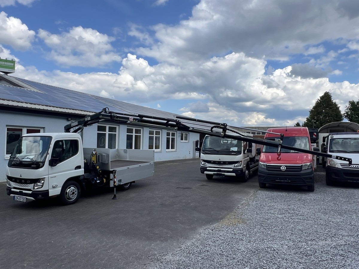 FUSO 3S15 Alu Pritsche 2.80m Ladekran Bohrgerät - Pritschenwagen: das Bild 5 FUSO 3S15 Alu Pritsche 2.80m Ladekran Bohrgerät - Pritschenwagen: das Bild 5