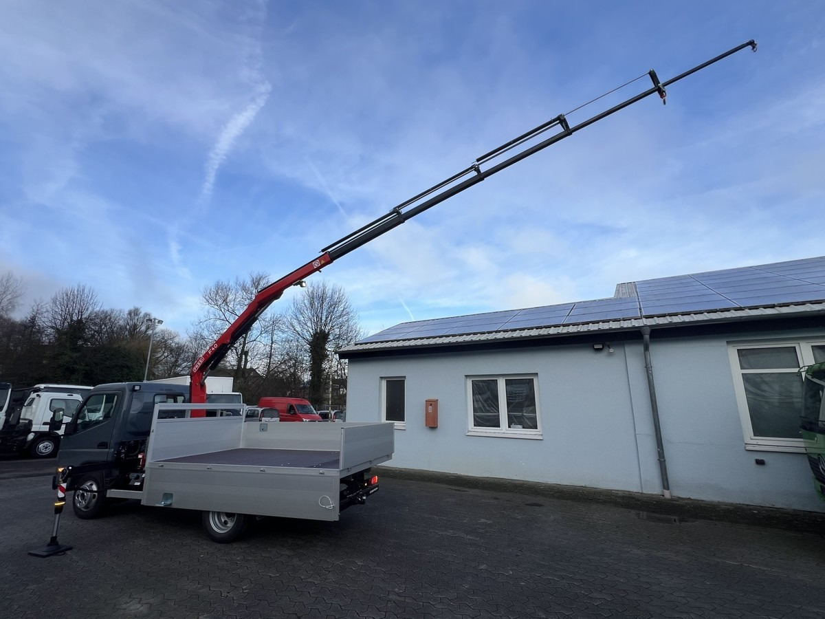 FUSO 6S15 Pritsche 3.0m Kran 4xhydr. Funk! - Pritschenwagen: das Bild 5 FUSO 6S15 Pritsche 3.0m Kran 4xhydr. Funk! - Pritschenwagen: das Bild 5