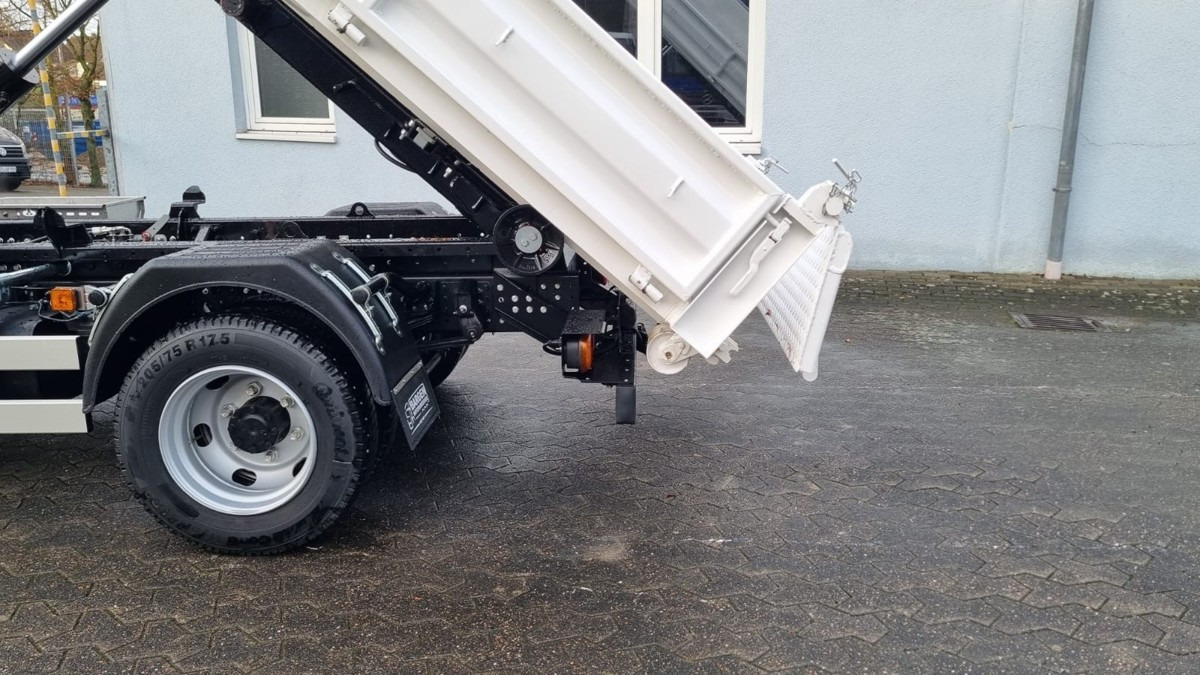 FUSO FUSO 9C18 40km/h City Abrollkipper WLF Swiss CH - Abrollkipper: das Bild 4 FUSO FUSO 9C18 40km/h City Abrollkipper WLF Swiss CH - Abrollkipper: das Bild 4