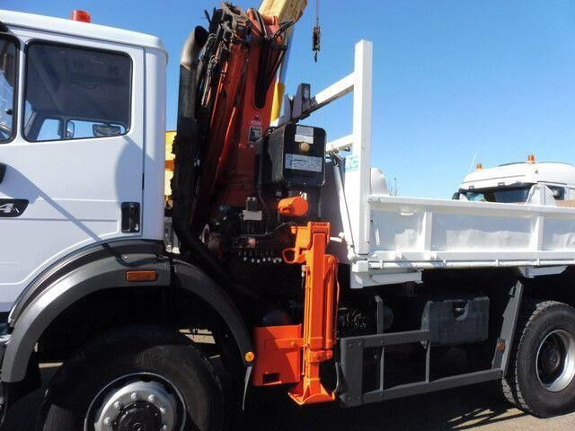 Mercedes-Benz 2024 AK 4x4, Tals AK 140.1 A3, Greifersteuerung - Kipper: das Bild 3 Mercedes-Benz 2024 AK 4x4, Tals AK 140.1 A3, Greifersteuerung - Kipper: das Bild 3