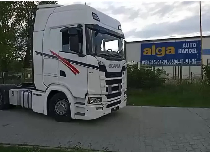 Scania S 450 - Sattelzugmaschine: das Bild 1 Scania S 450 - Sattelzugmaschine: das Bild 1
