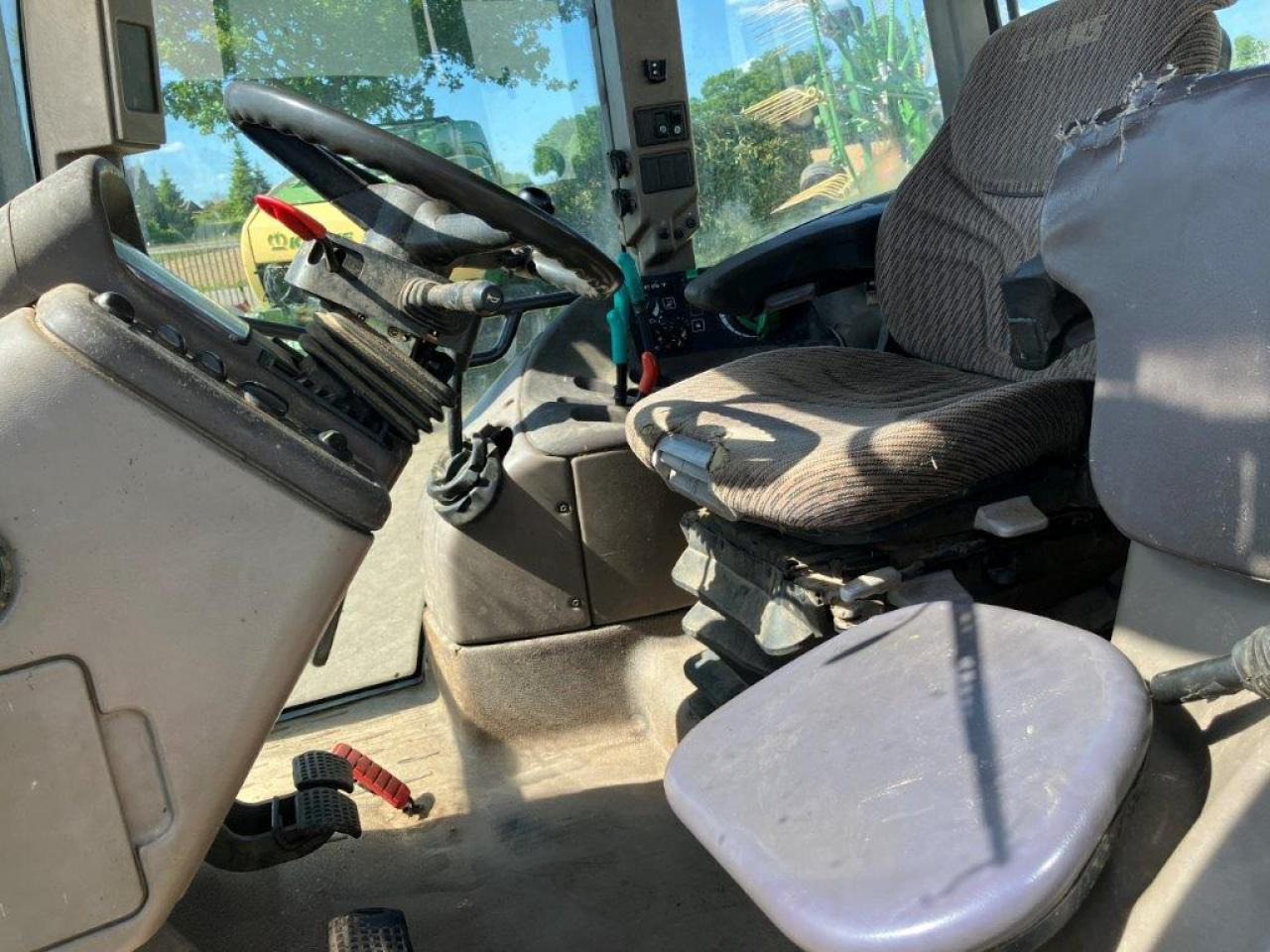 CLAAS Ares 696 - Traktor: das Bild 4 CLAAS Ares 696 - Traktor: das Bild 4