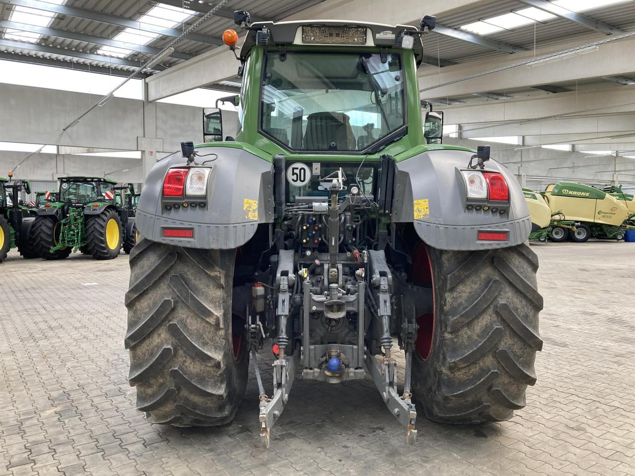 Fendt 828 Profi Plus - Traktor: das Bild 4 Fendt 828 Profi Plus - Traktor: das Bild 4