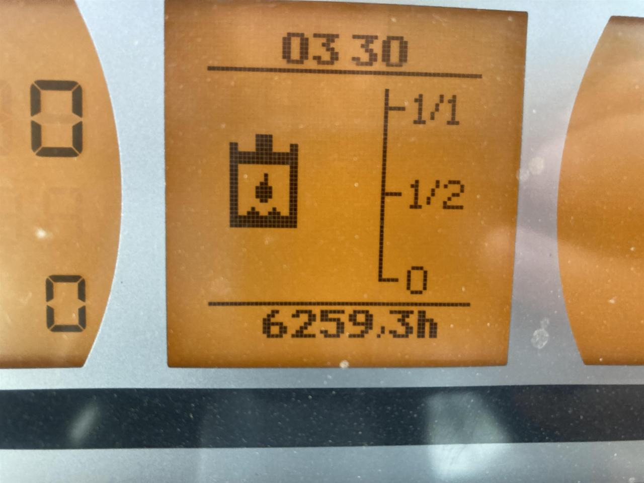 Fendt 828 Profi Plus - Leasing Fendt 828 Profi Plus: das Bild 12 Fendt 828 Profi Plus - Leasing Fendt 828 Profi Plus: das Bild 12