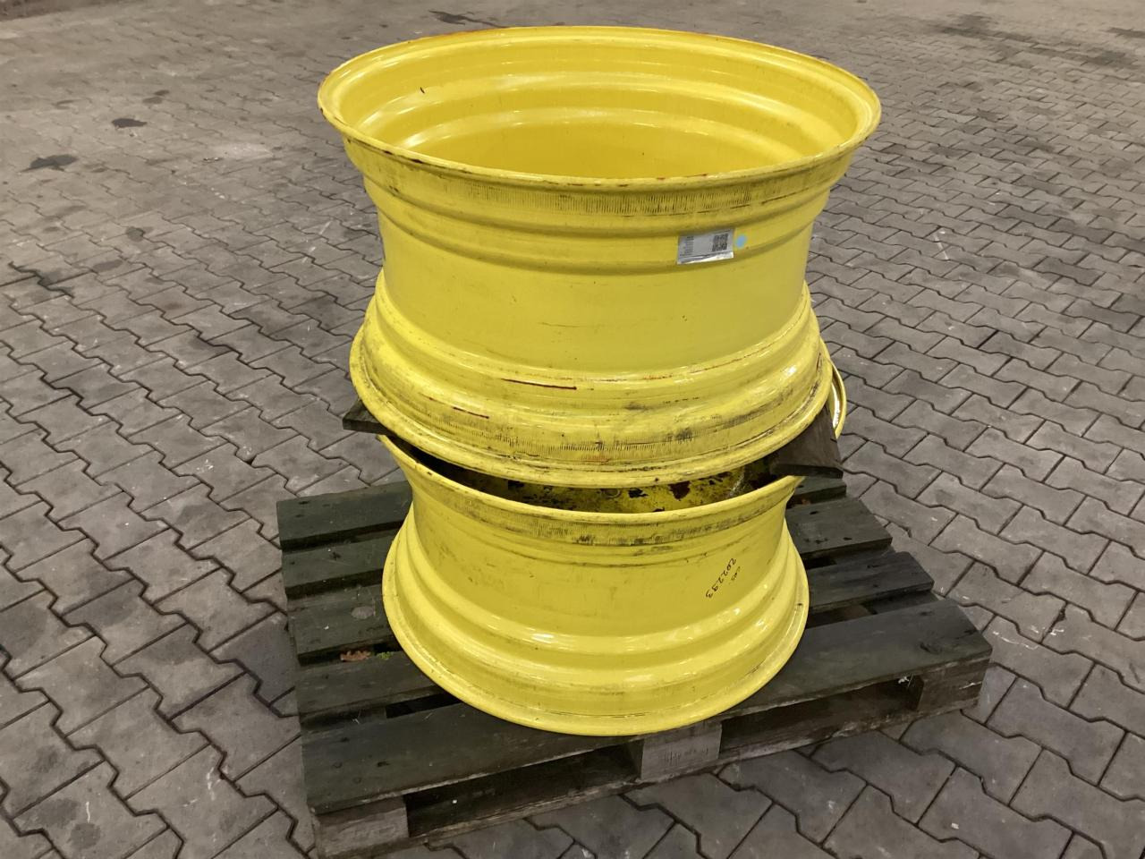 John Deere 16x30 - Reifen für Landmaschine: das Bild 1 John Deere 16x30 - Reifen für Landmaschine: das Bild 1