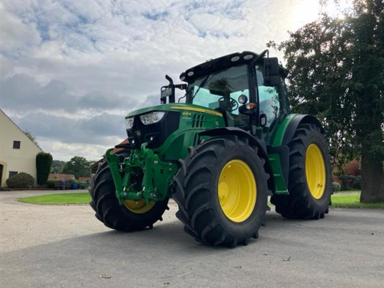 John Deere 6130R - Traktor: das Bild 1 John Deere 6130R - Traktor: das Bild 1